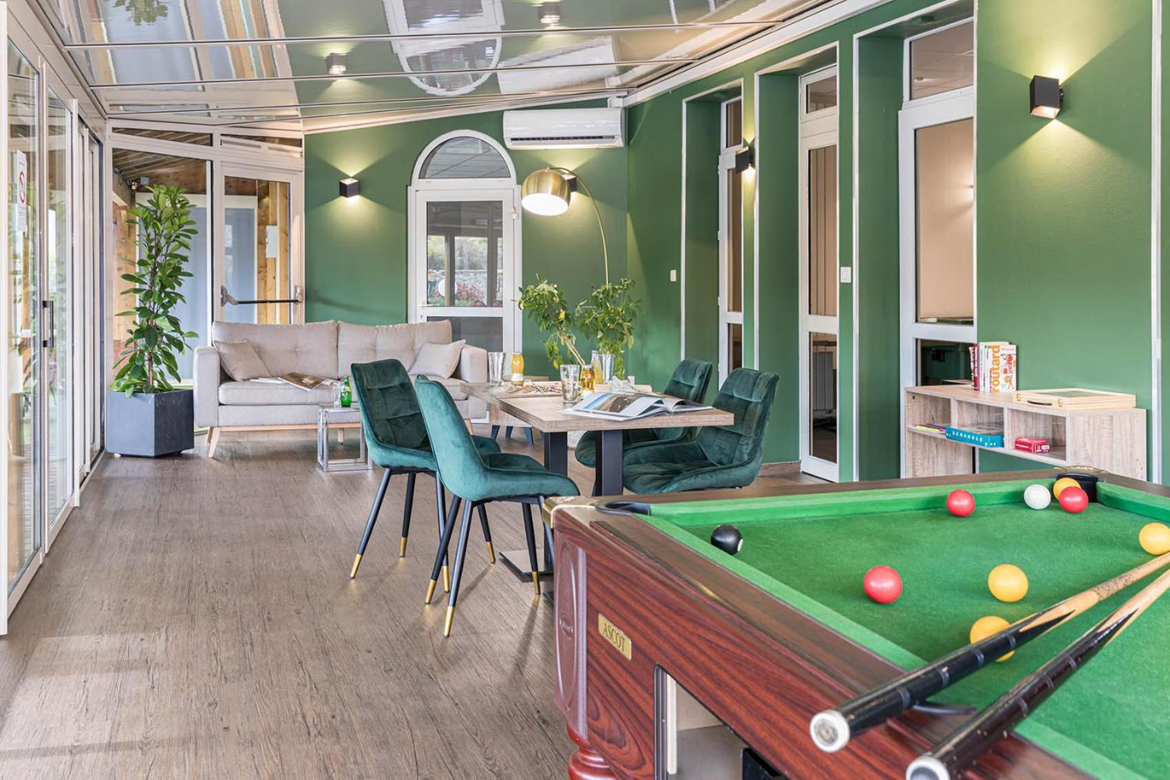 Logis Hotel Restaurant L'Abri Blavozy Ngoại thất bức ảnh